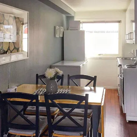 6 Person In Austrheim Дом отдыха Fonnes