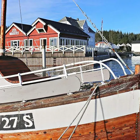 Дом отдыха 6 Person In Austrheim *